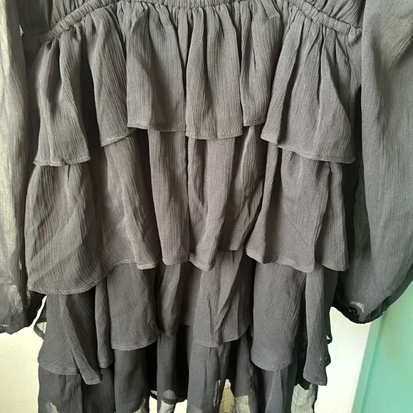 A&F - BLACK RUFFLE DRESS - Picture 12 of 13